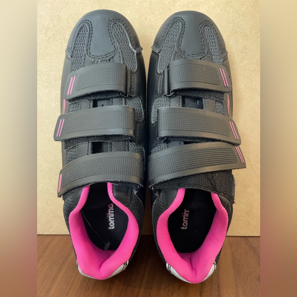 Tommaso Pista 100 + SPD Spin Cycling Shoes Pink / Black, Women’s 7.5,